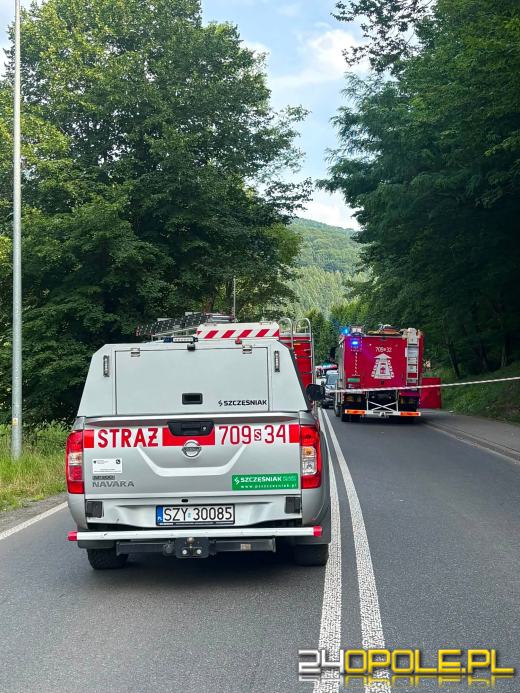 Kierowca ciężarówki i rowerzystka zginęli na miejscu. 19-latek z opolskiego został ranny