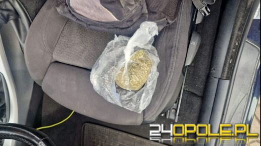 150 porcji mefedronu, marihuana i haszysz. 32-latek zatrzymany przez prudnickich kryminalnych