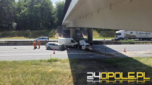 Zderzenie czterech aut na A4. Droga zablokowana AKTUALIZACJA WIDEO