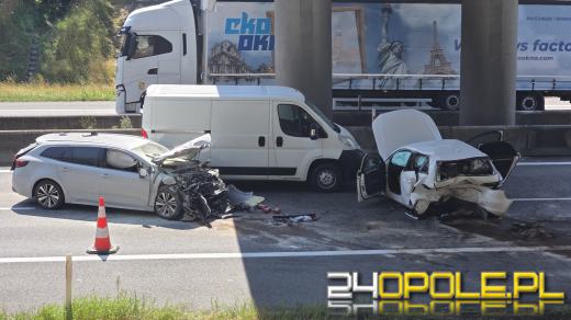 Zderzenie czterech aut na A4. Droga zablokowana AKTUALIZACJA WIDEO