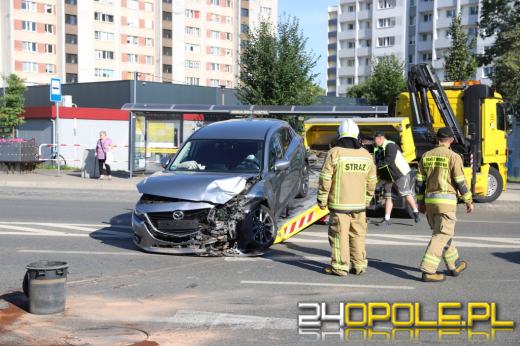 Wypadek na ulicy Niemodlińskiej w Opolu. Dwie osoby w szpitalu