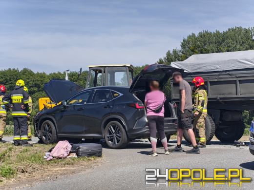 Wypadek na DW 414 w Chrzelicach. Droga jest zablokowana