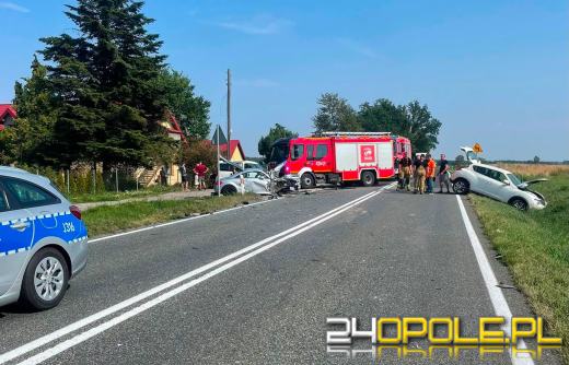 Wypadek na DK11. Sprawca był nietrzeźwy, dwie osoby zostały ranne
