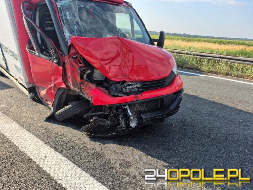 Groźnie wygladające zdarzenie na A4. Aż cud, że nikomu nic się nie stało
