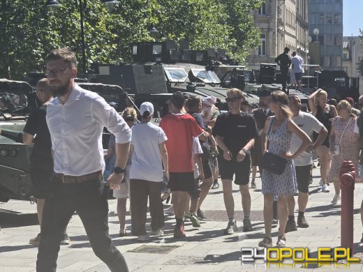 Święto Wojska Polskiego w Opolu. Uroczysty apel i wojskowy piknik