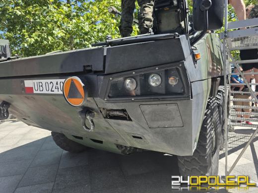Święto Wojska Polskiego w Opolu. Uroczysty apel i wojskowy piknik