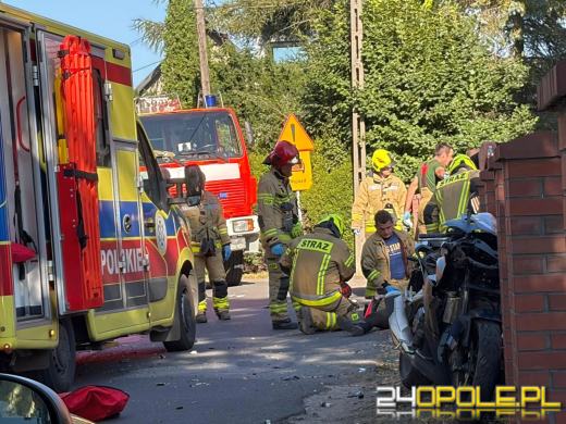 Zderzenie jednośladów w Dąbiu. Dwie osoby trafiły do szpitala