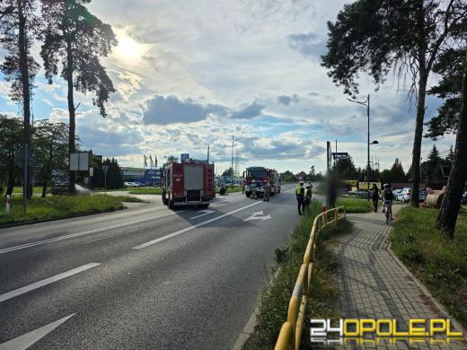 76-latek miał nie ustąpić pierwszeństwa motocykliście. Dwie osoby trafiły