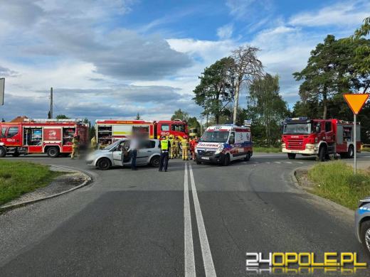 76-latek miał nie ustąpić pierwszeństwa motocykliście. Dwie osoby trafiły