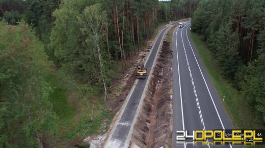 Finisz prac na ścieżce pieszo-rowerowej z Ozimka do Grodźca
