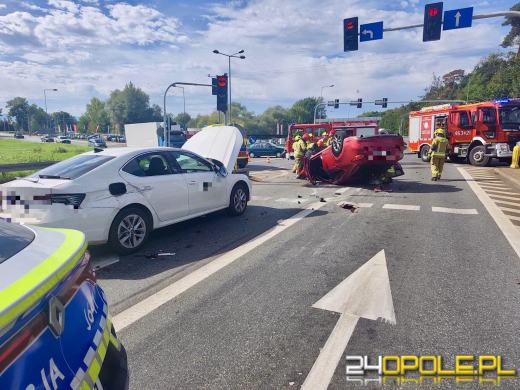 Wypadek na DK46 w Otmuchowie. Ruch odbywa się wahadłowo