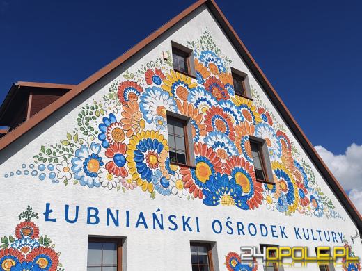 Nowa ścieżka i mural w Łubnianach. Dwie inwestycje w jednej miejscowości