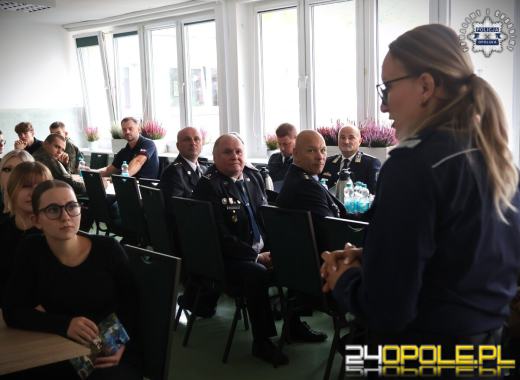 Policjanci z różnych stron świata na jednej lekcji w Prószkowie