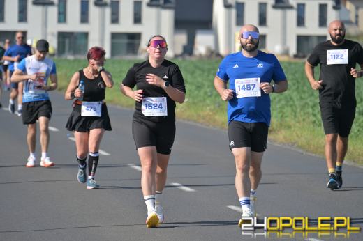 Ponad 21 kilometrów ulicami Opola. Półmaraton przyciągnął biegaczy i kibiców
