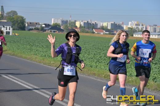 Ponad 21 kilometrów ulicami Opola. Półmaraton przyciągnął biegaczy i kibiców