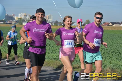 Ponad 21 kilometrów ulicami Opola. Półmaraton przyciągnął biegaczy i kibiców