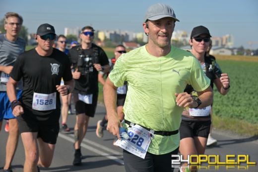 Ponad 21 kilometrów ulicami Opola. Półmaraton przyciągnął biegaczy i kibiców