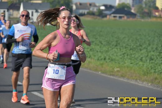 Ponad 21 kilometrów ulicami Opola. Półmaraton przyciągnął biegaczy i kibiców