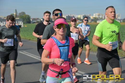 Ponad 21 kilometrów ulicami Opola. Półmaraton przyciągnął biegaczy i kibiców
