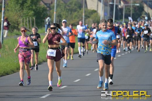 Ponad 21 kilometrów ulicami Opola. Półmaraton przyciągnął biegaczy i kibiców