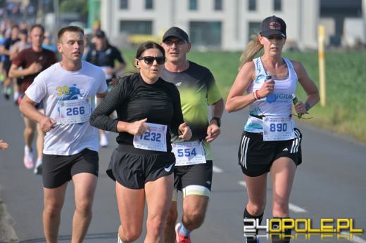 Ponad 21 kilometrów ulicami Opola. Półmaraton przyciągnął biegaczy i kibiców