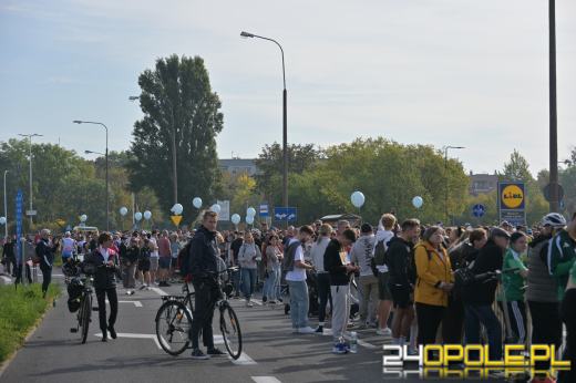Ponad 21 kilometrów ulicami Opola. Półmaraton przyciągnął biegaczy i kibiców
