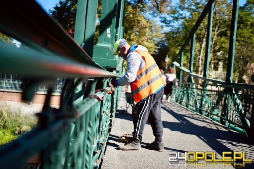 Z Mostu Groszowego znikają kłódki. Powodem ochrona zabytkowej przeprawy