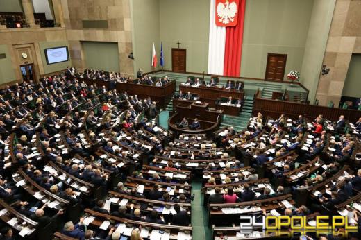 Wójtowie i prezydenci miast nie będą mogli kandydować na trzecią kadencję