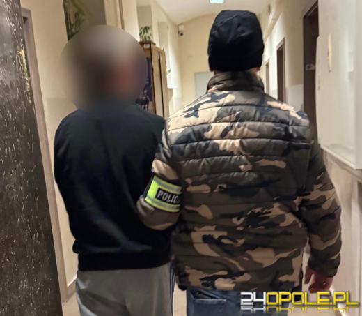 Jedna służba nocna - dwóch poszukiwanych zatrzymanych