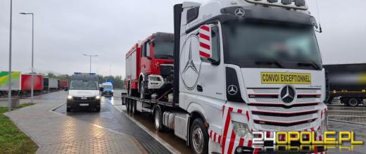 Nietrzeźwy kierowca transportu ponadgabarytowego zatrzymany na autostradzie A4