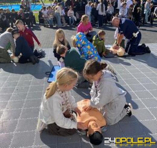 Kluczborscy policjanci wspólnie bili rekord w ratowaniu życia