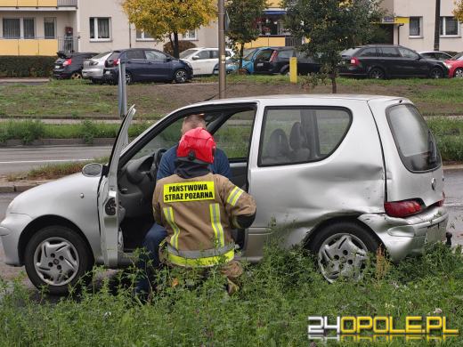 Wypadek na ulicy Witosa. Dwie osoby trafiły do szpitala