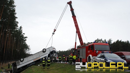 Tragiczny wypadek autobusu na A4