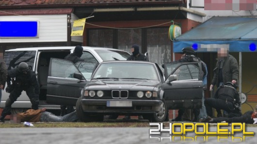 Stanęli przed sądem za napady na banki