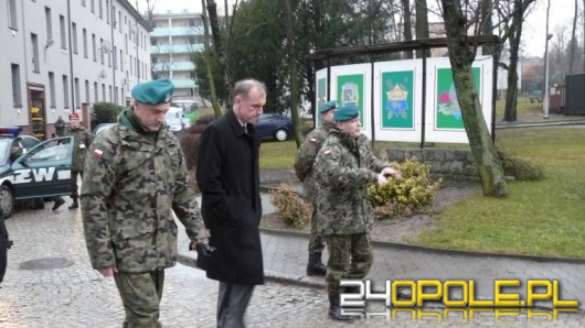 Szef MON gościł u opolskich żołnierzy