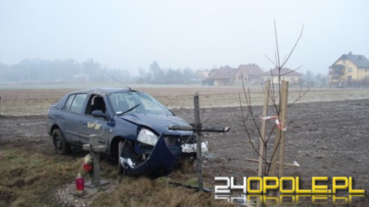 Kilkukrotnie koziołkował osobówką