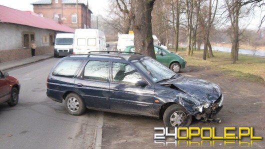 Po pijaku i bez prawka staranował bramę warsztatu