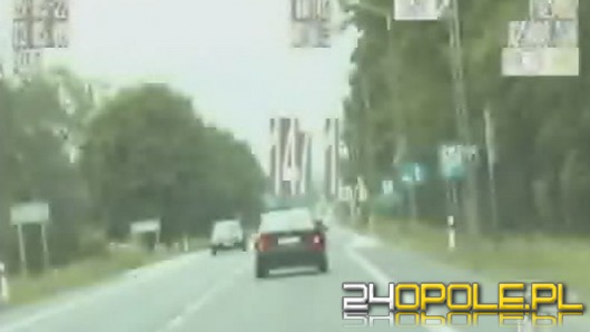 Niemiecki kierowca BMW w trakcie pościgu chciał rozjechać policjanta