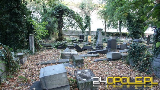 Parkourowcy zniszczyli cmentarz żydowski