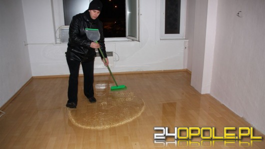 Zalane mieszkania przy ul. Niemodlińskiej