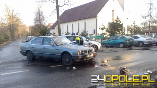 Wypadek w Dylakach: BMW i motorower