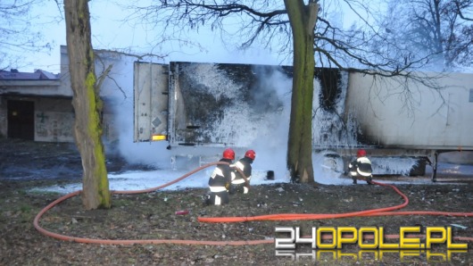 Pożar naczepy w Opolu