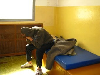 Pijany mężczyzna zdewastował 7 samochodów