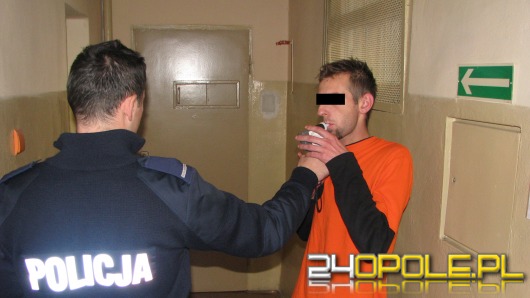Kierowca z 3 promilami chciał oszukać policjantów