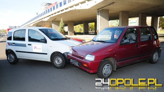 Fiat i daewoo zderzyły się na rondzie