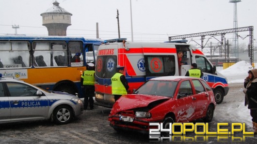 Kierowca wymusił pierwszeństwo na skrzyżowaniu