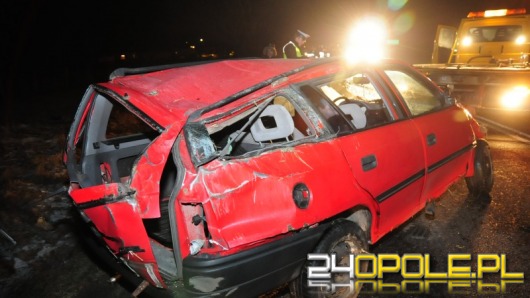 Opel i chrysler rozbiły się pod Karczowem