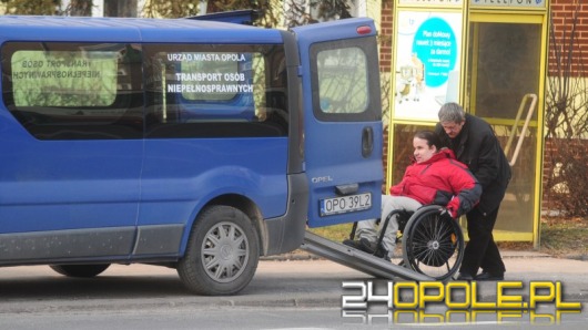 Niepełnosprawnych będzie wozić nowa firma