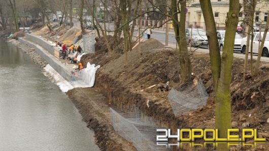 Brzegi Młynówki zmieniają swoje oblicze