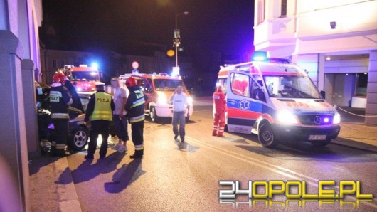 Pijany kierowca uderzył w filar